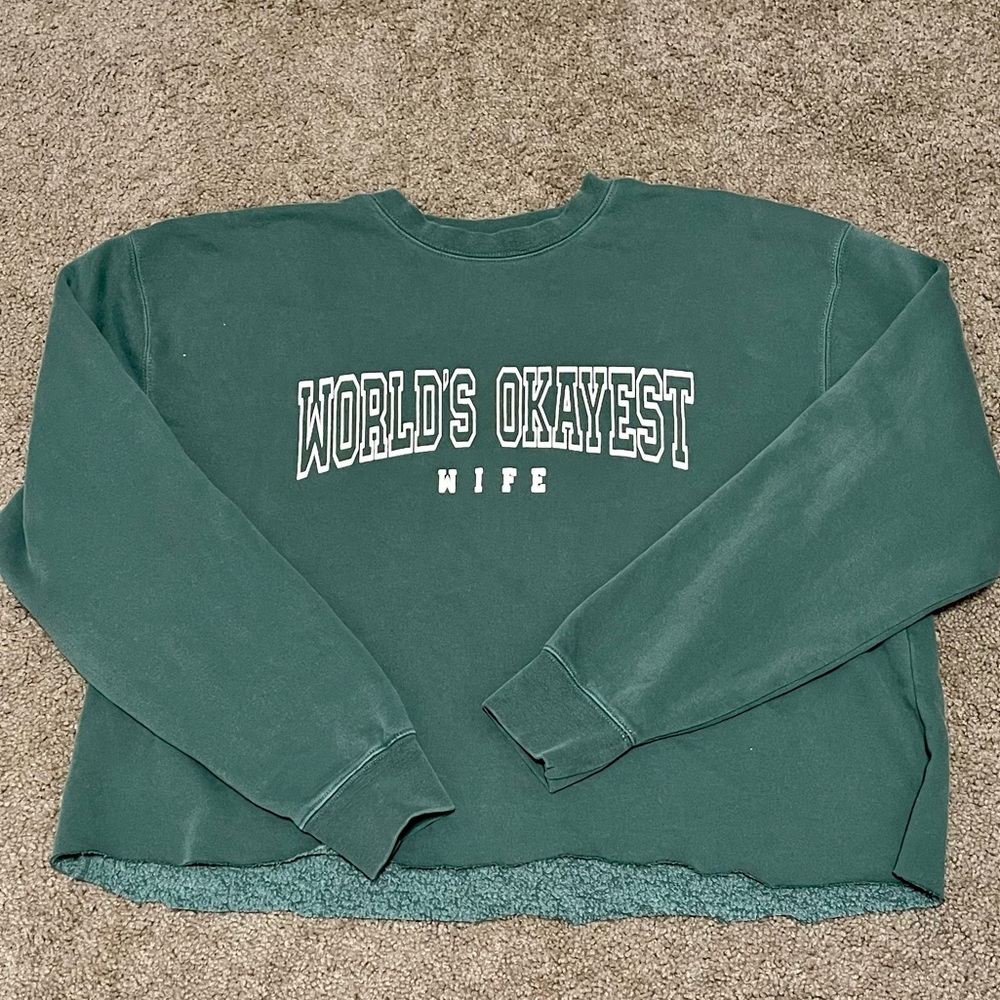World’s Okayest Wife asymmetric cropped sweatshirt